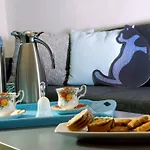 Il Gatto Sulla Finestra 게스트하우스