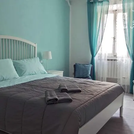 Il Gatto Sulla Finestra בית הארחה *