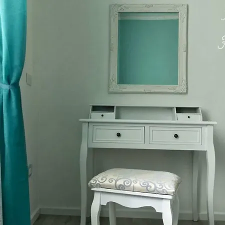 Il Gatto Sulla Finestra בית הארחה *