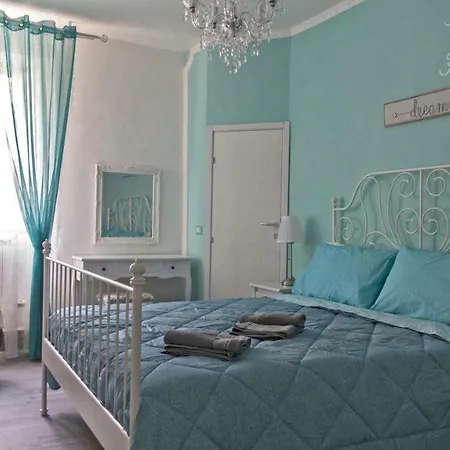 Il Gatto Sulla Finestra