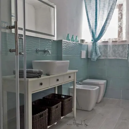 Il Gatto Sulla Finestra ゲストハウス イェージ