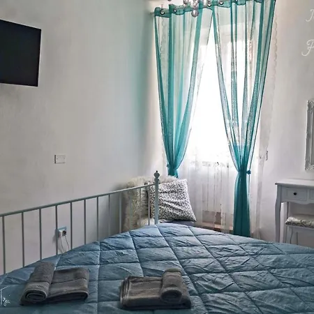 Il Gatto Sulla Finestra Guest house
